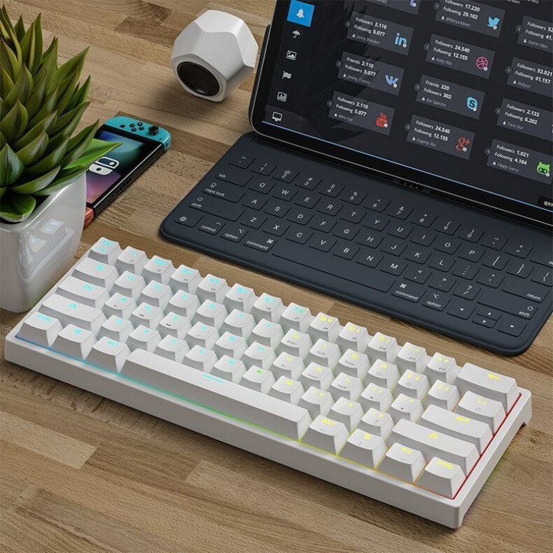 61-key Pluggable Mechanical Keyboard RGB Light Effect Computer Keyboard 61-key Pluggable Mechanical Keyboard RGB Light Effect Computer Keyboard