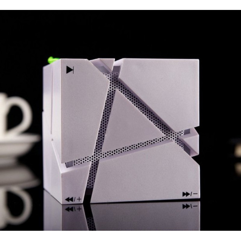 Cube Bluetooth Speaker Creative Colorful Lights Mobile Phone Subwoofer Cube Bluetooth Speaker Creative Colorful Lights Mobile Phone Subwoofer